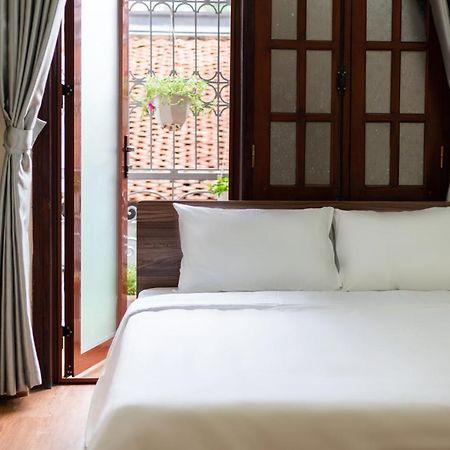 Nusmile'S Hostel And Travel Hanoi Buitenkant foto