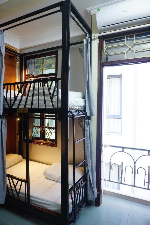 Nusmile'S Hostel And Travel Hanoi Buitenkant foto
