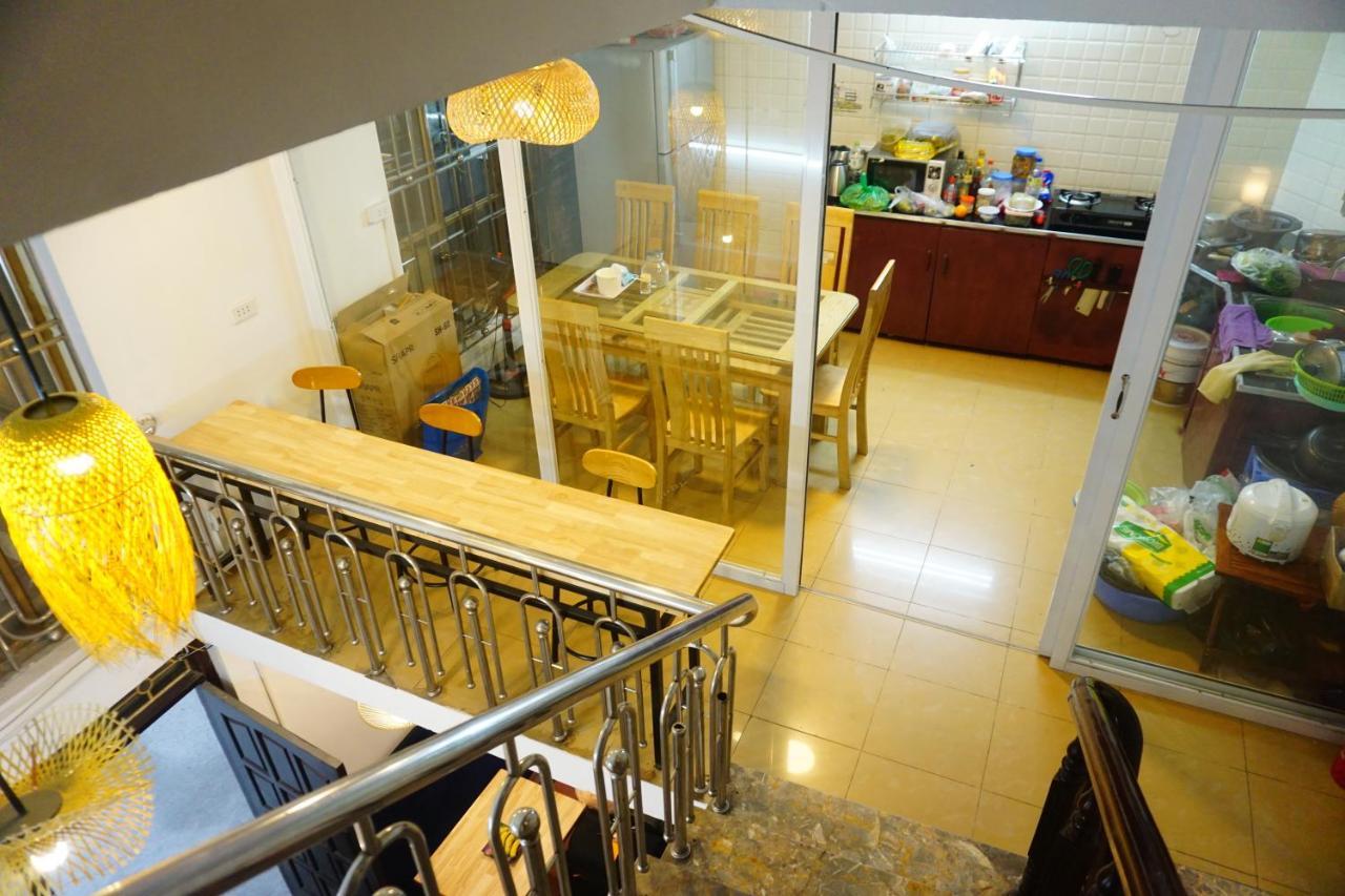 Nusmile'S Hostel And Travel Hanoi Buitenkant foto