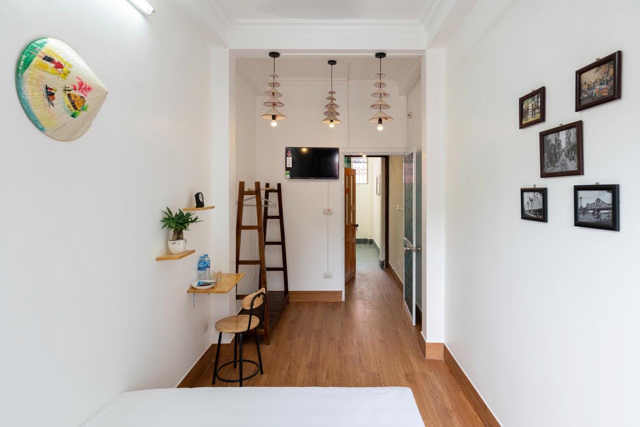 Nusmile'S Hostel And Travel Hanoi Buitenkant foto