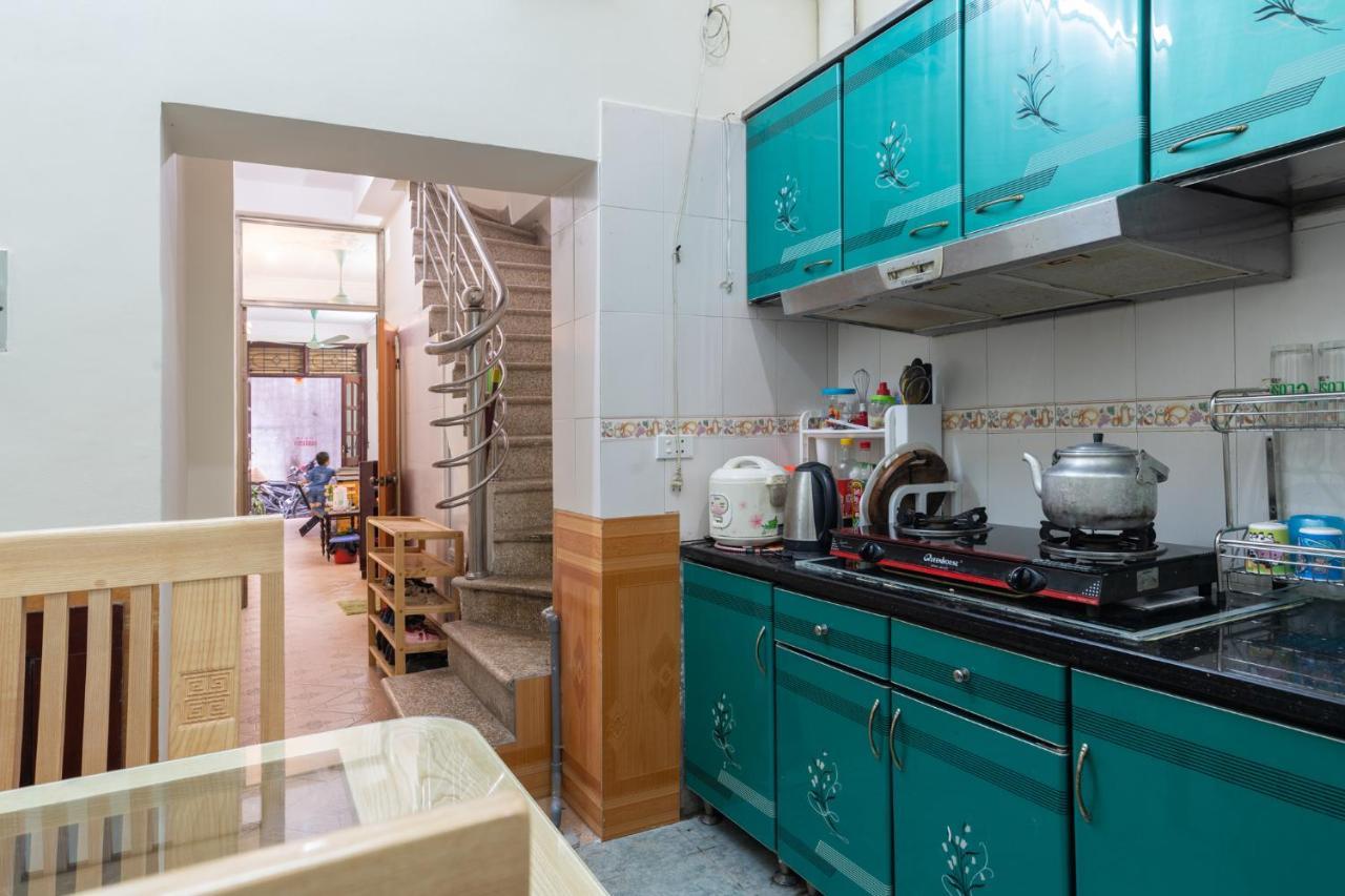 Nusmile'S Hostel And Travel Hanoi Buitenkant foto