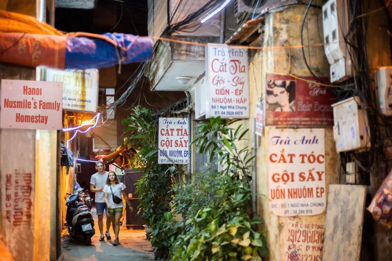 Nusmile'S Hostel And Travel Hanoi Buitenkant foto