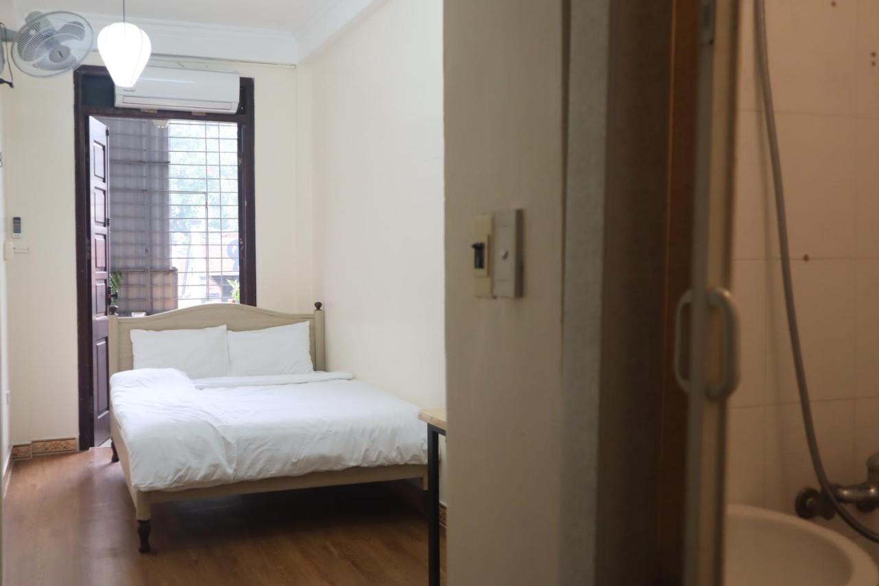 Nusmile'S Hostel And Travel Hanoi Buitenkant foto